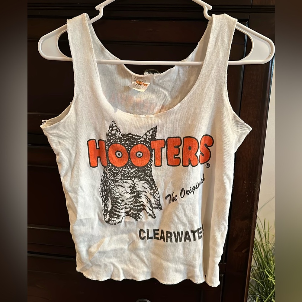 Vintage Hooters Tank Top